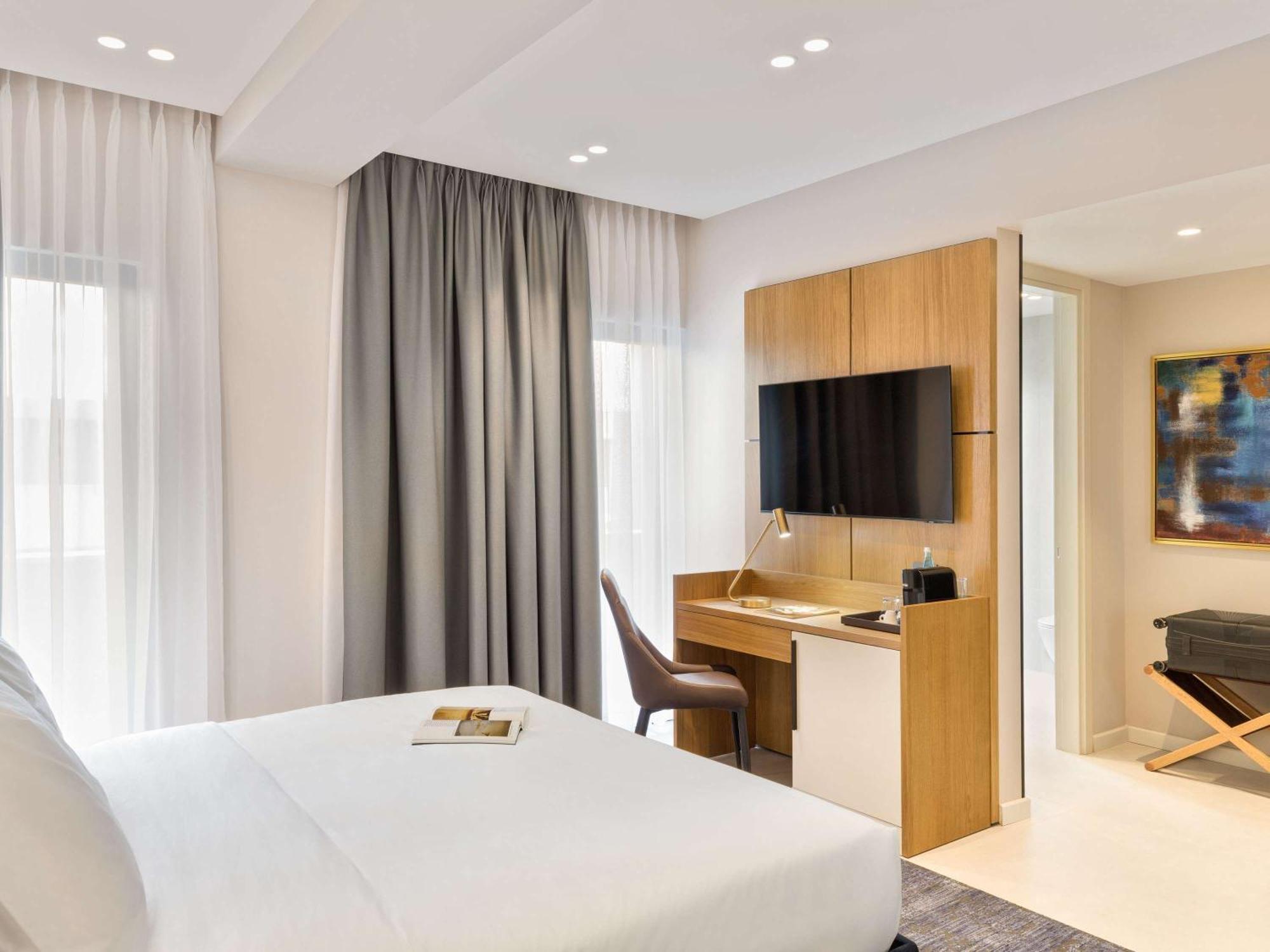 Mercure Tirana Exterior foto